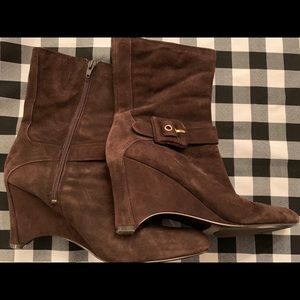 Bandolino Brown Suede Ankle Boots EUC